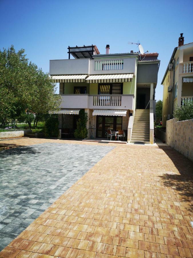 Apartments Bosana XIV Биоград-на-Мору Экстерьер фото